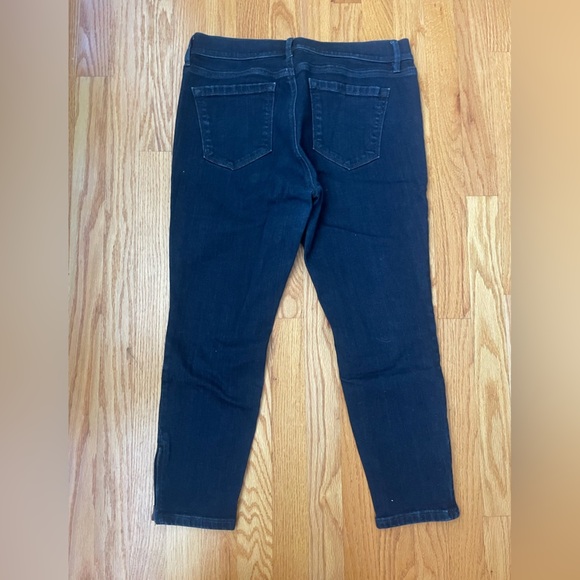 LOFT Women’s Petite Modern Skinny Ankle Cropped Jeans - Picture 3 of 7